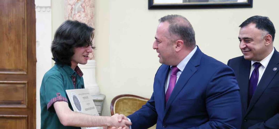 თავდაცვის უწყების წარმომადგენლებმა პროექტ “დიდგორელის“ გამარჯვებულები დააჯილდოვეს