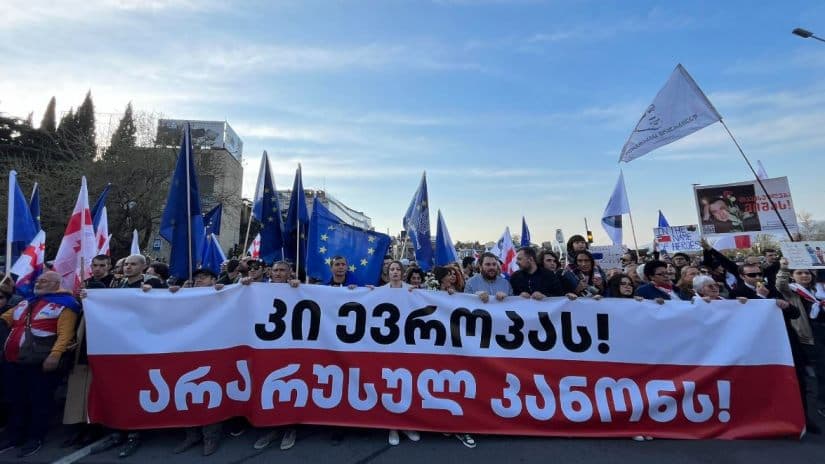 რუსთაველის გამზირზე თავისუფლების მარში იმართება