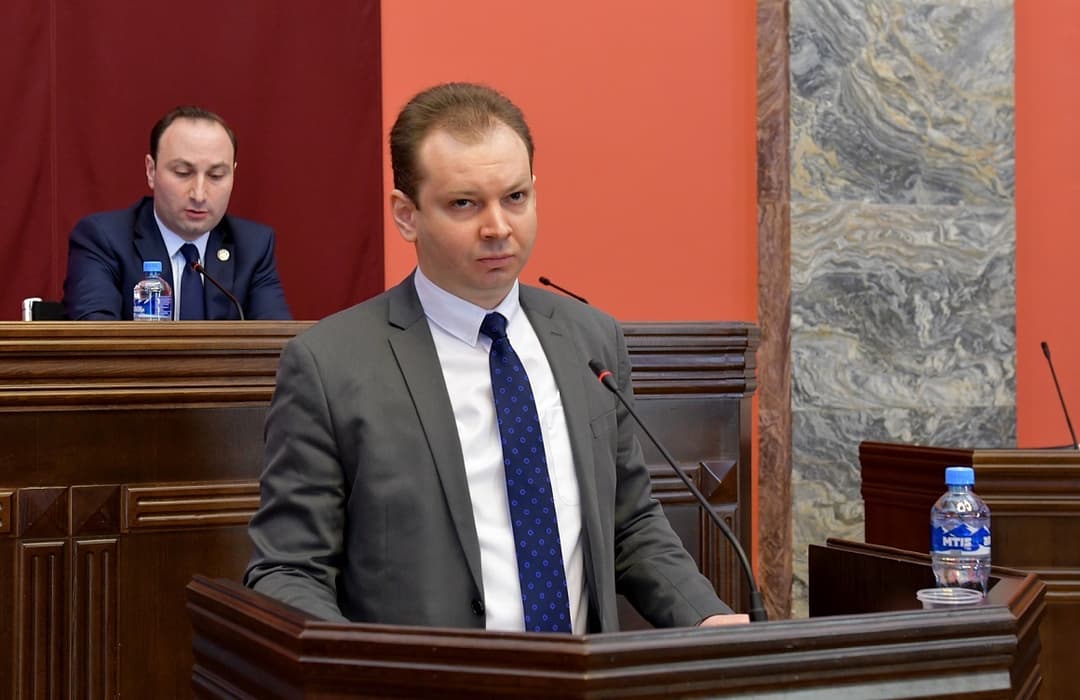 ნოტარიუსის თანამდებობაზე ყოფნის ზღვრული ასაკი გაიზრდება