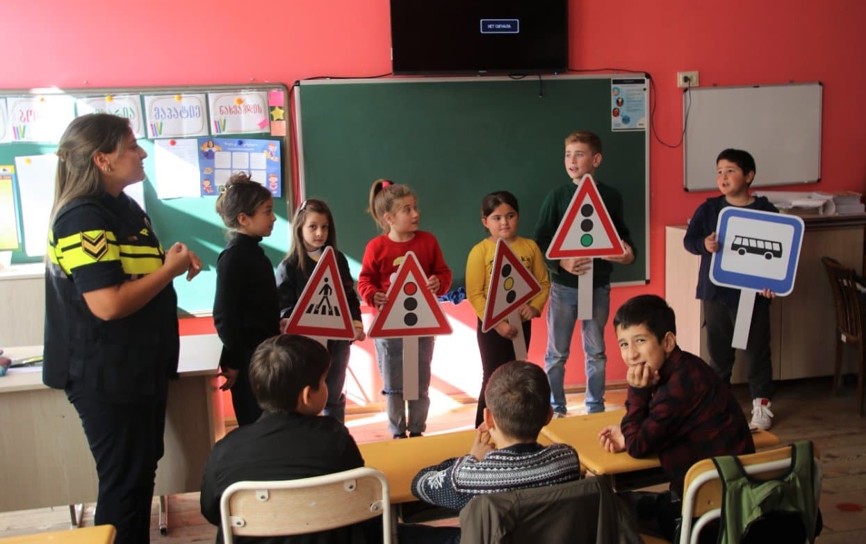 Frontnews image description