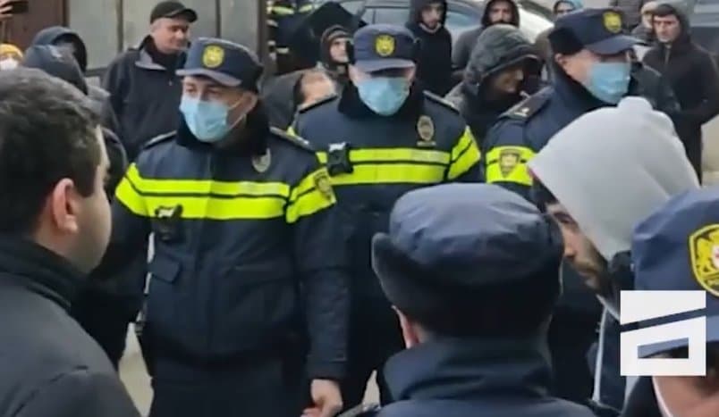 Frontnews image description