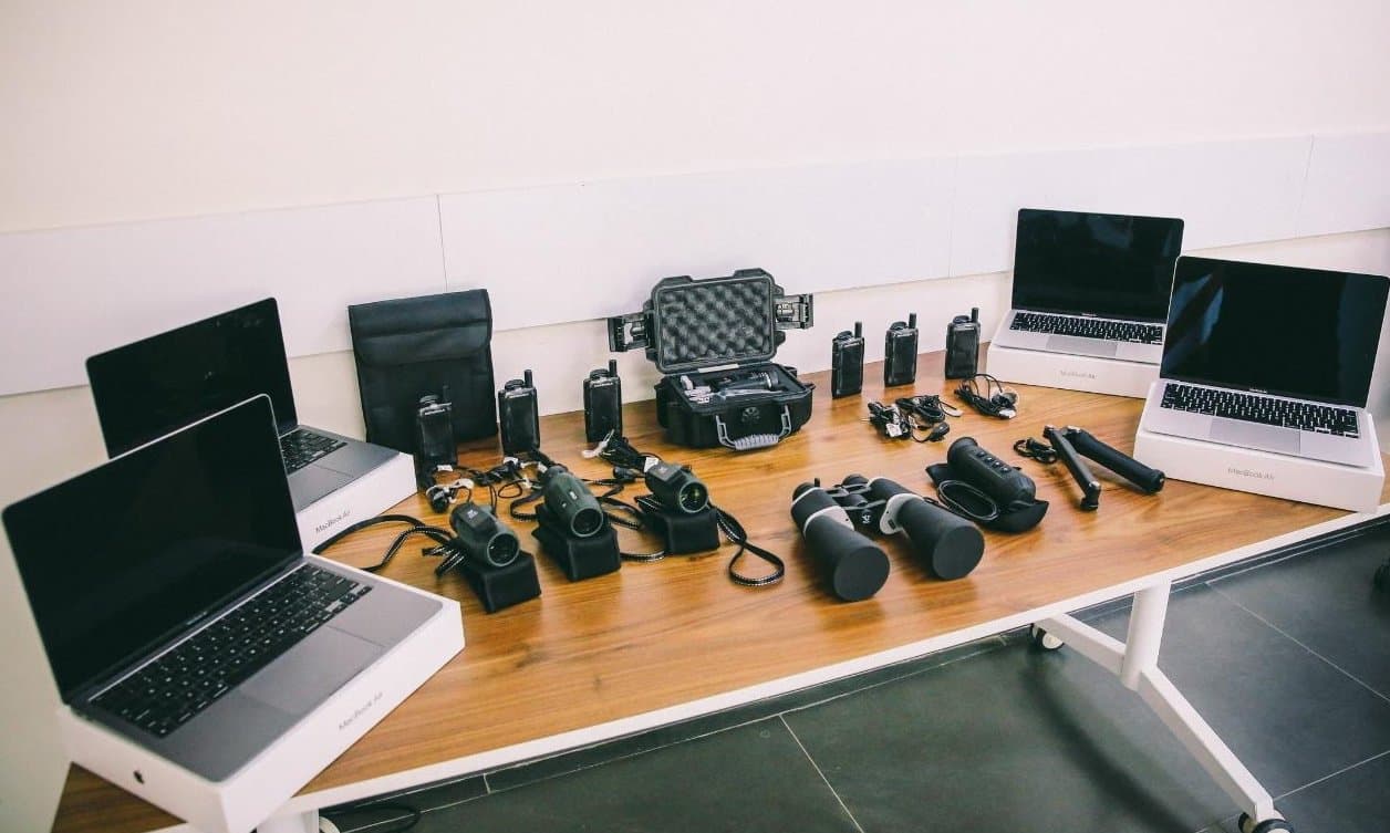 Frontnews image description