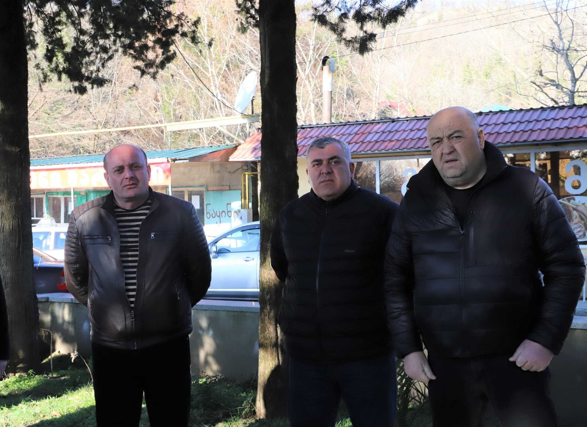 Frontnews image description