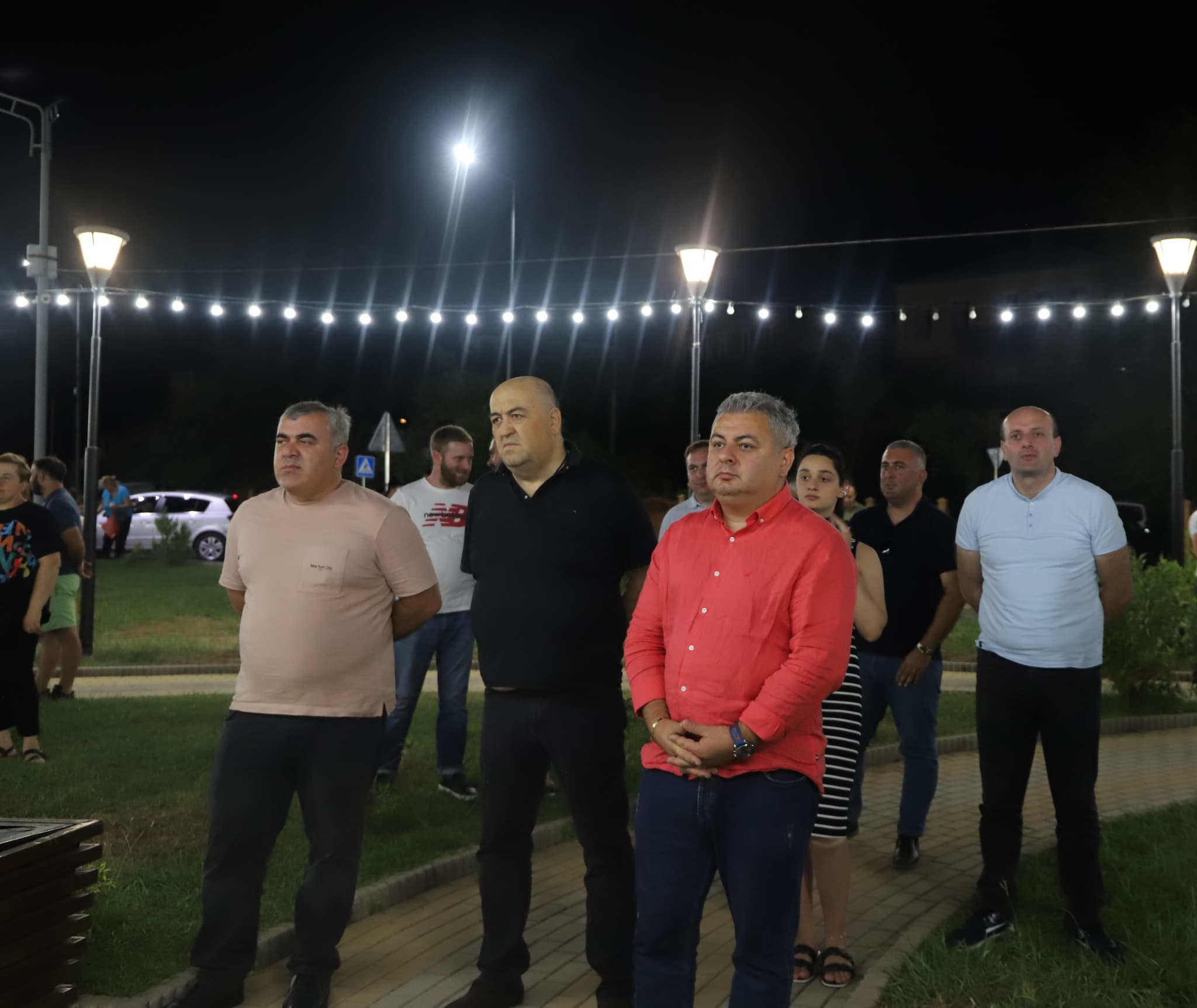 Frontnews image description