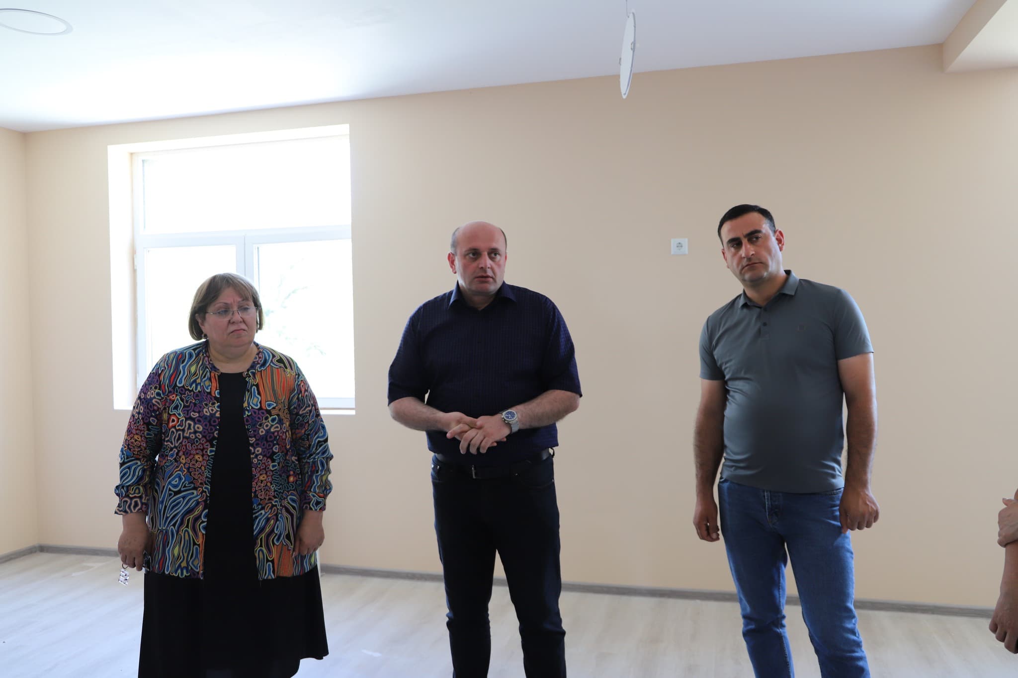 Frontnews image description