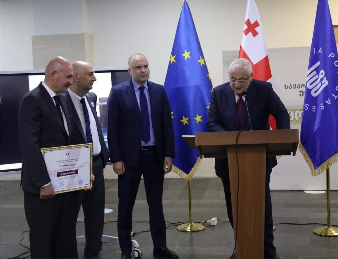 ლევან თევზაიას სტუ-ის სტუდენტების კარიერული განვითარების მიმართულებით შეტანილი წვლილისთვის მადლობის სიგელი გადაეცა