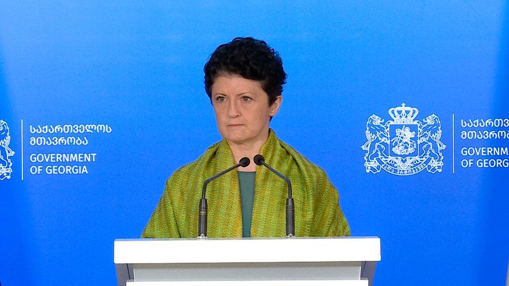 “ზოგიერთი ტელევიზია ამ ამბავს ასაღებდით ისე, თითქოს მთავრობის წევრებმა ეს ოპერატორი მოკლეს, ეს სირცხვილია”