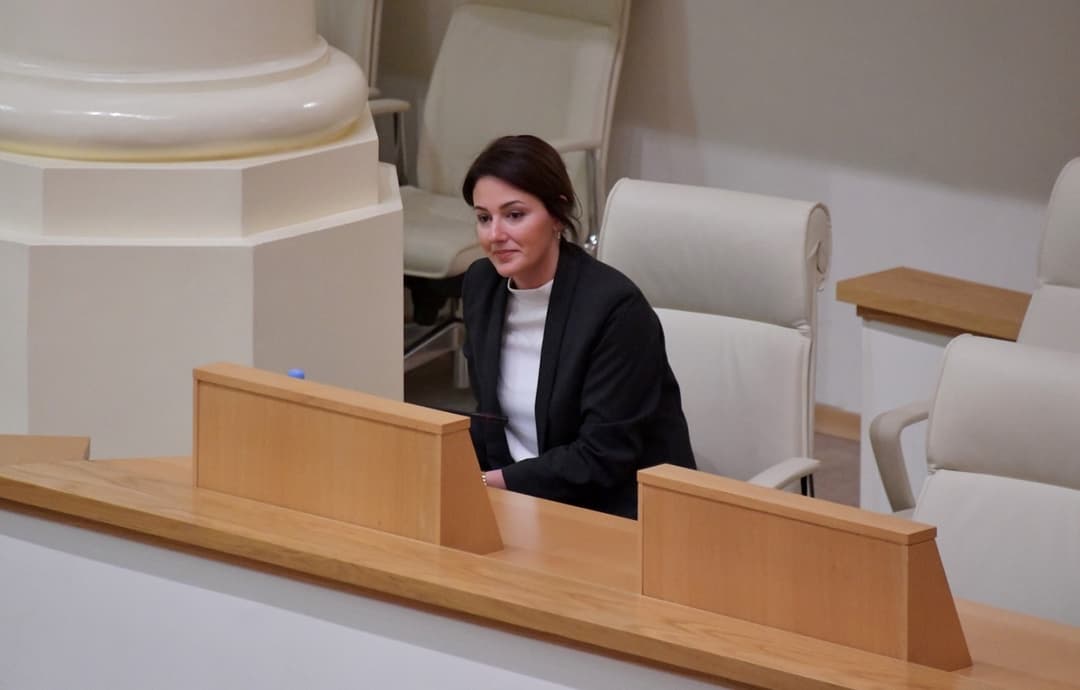 პარლამენტმა ქეთევან თურაზაშვილის პარლამენტის წევრის უფლებამოსილების ცნობას მხარი დაუჭირა