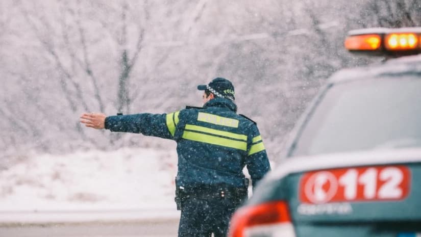 Restrictions imposed on Georgian roads due to heavy snowfall