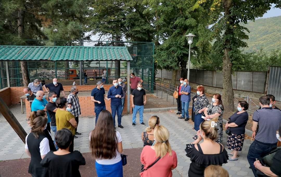 Frontnews image description