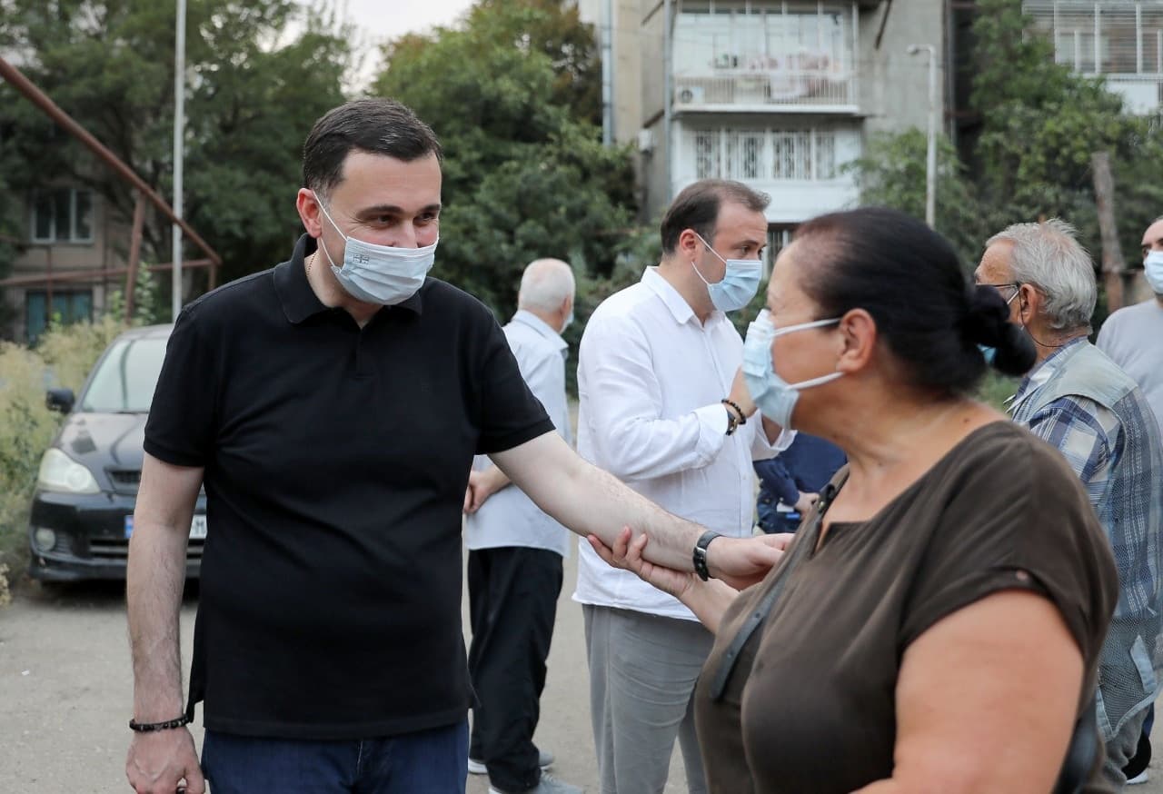 Frontnews image description