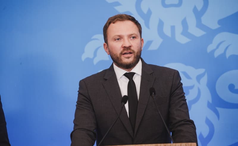 Frontnews image description