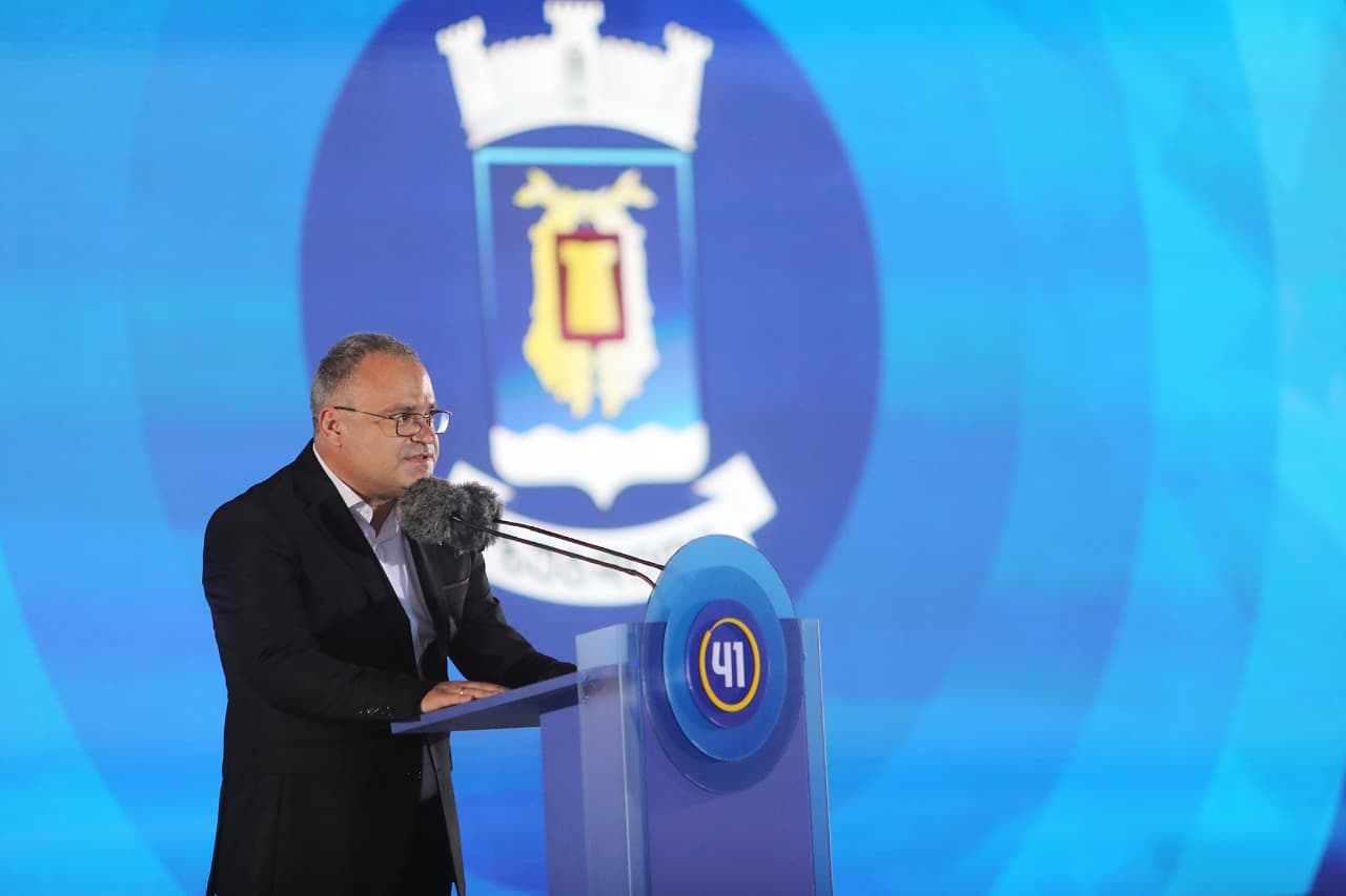 Frontnews image description