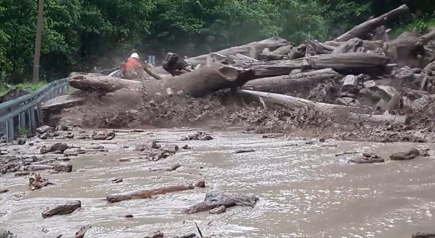 Frontnews image description