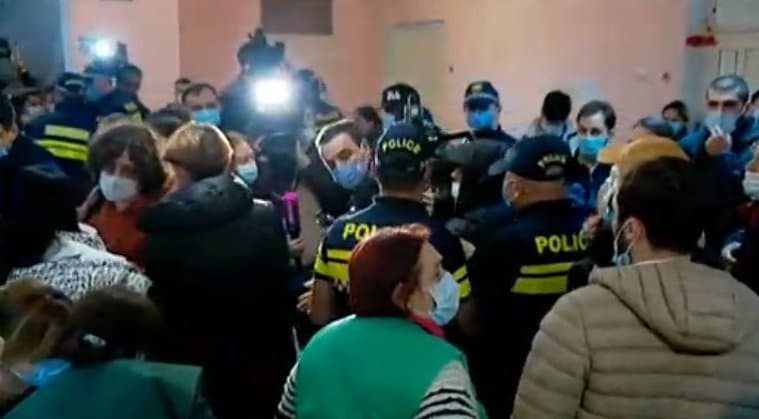 Police called at 72nd polling station in Gldani