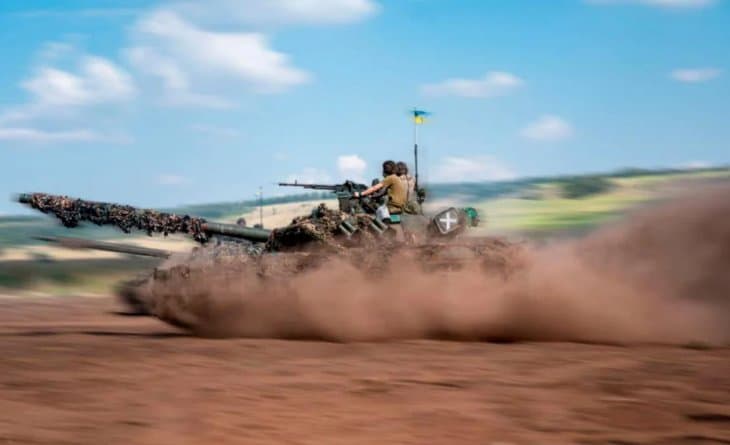 11 ტანკი, 33 საარტილერიო სისტემა, 500-ზე მეტი ოკუპანტი – რუსეთის ახალი დანაკარგები უკრაინაში