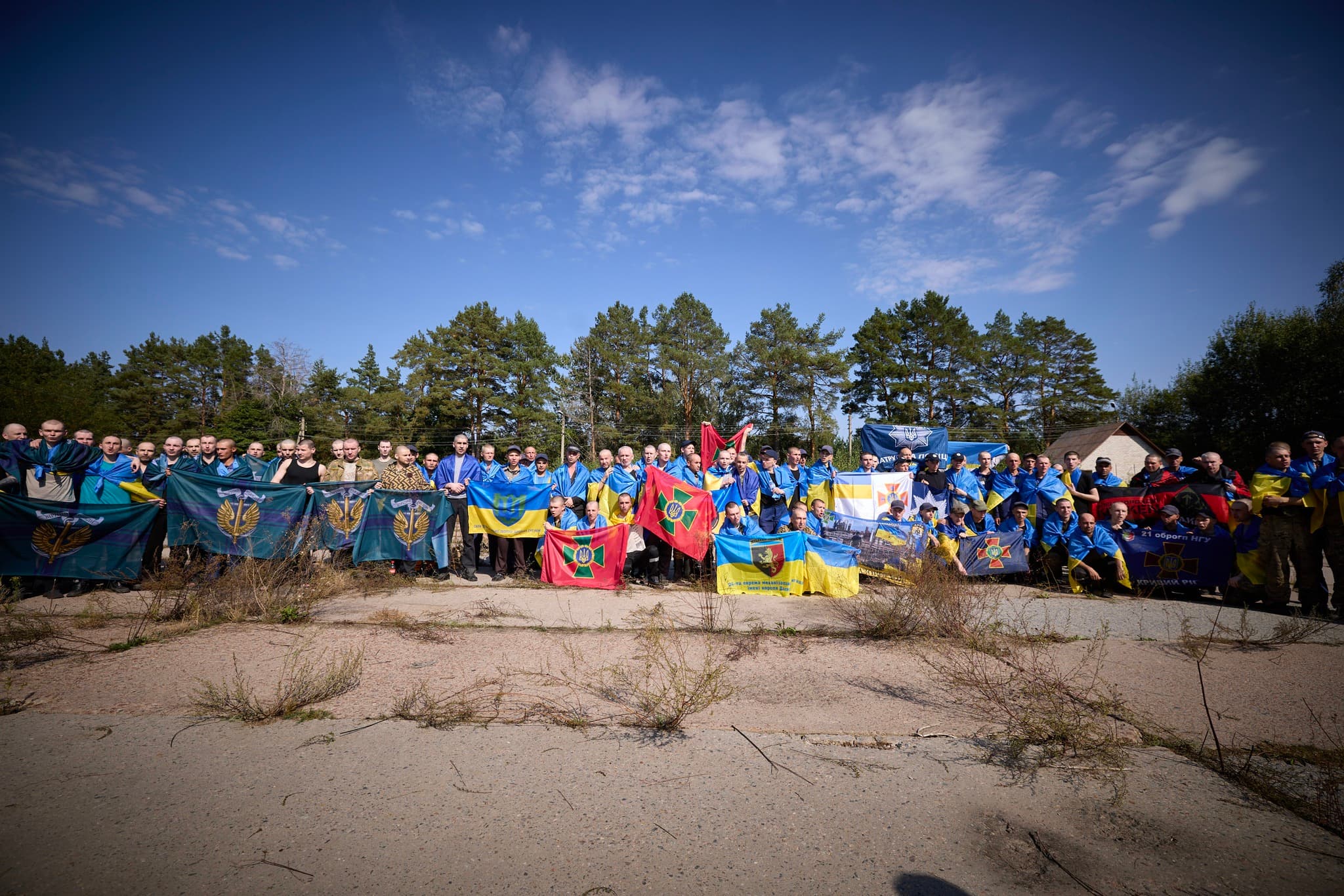 Frontnews image description