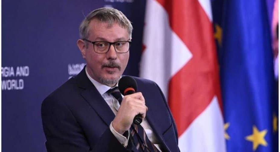 Frontnews image description