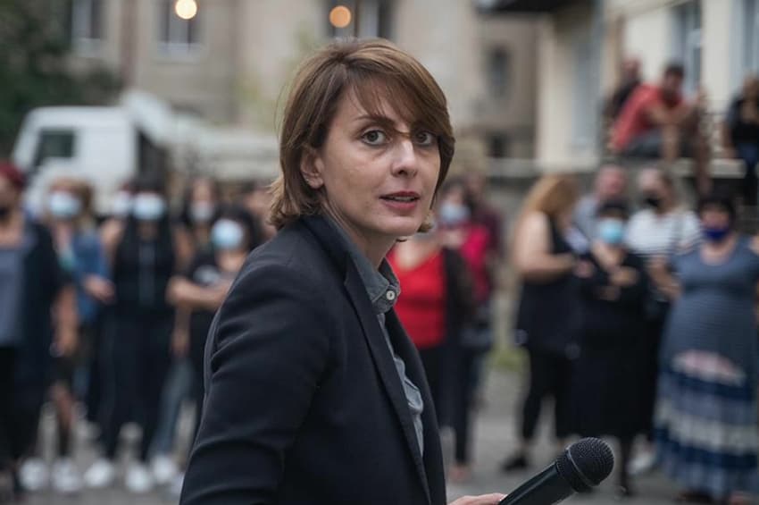 ხატია დეკანოიძე – ყველას ეგონა, რომ მათ შორის ამერიკის დაზვერვასაც, რომ კიევი რამდენიმე საათში დაეცემოდა, თუმცა კიევი დგას