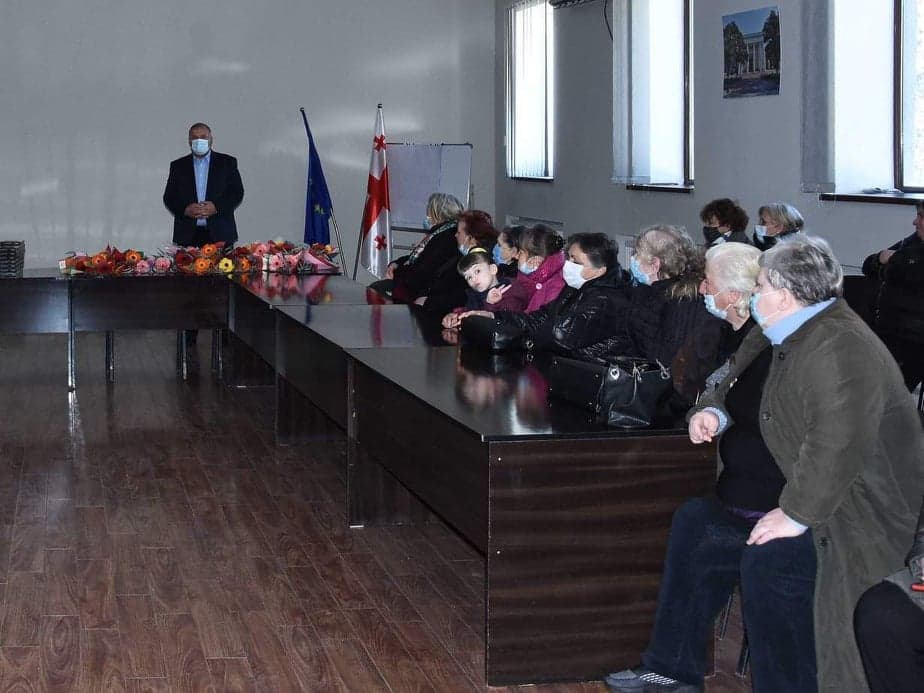 Frontnews image description