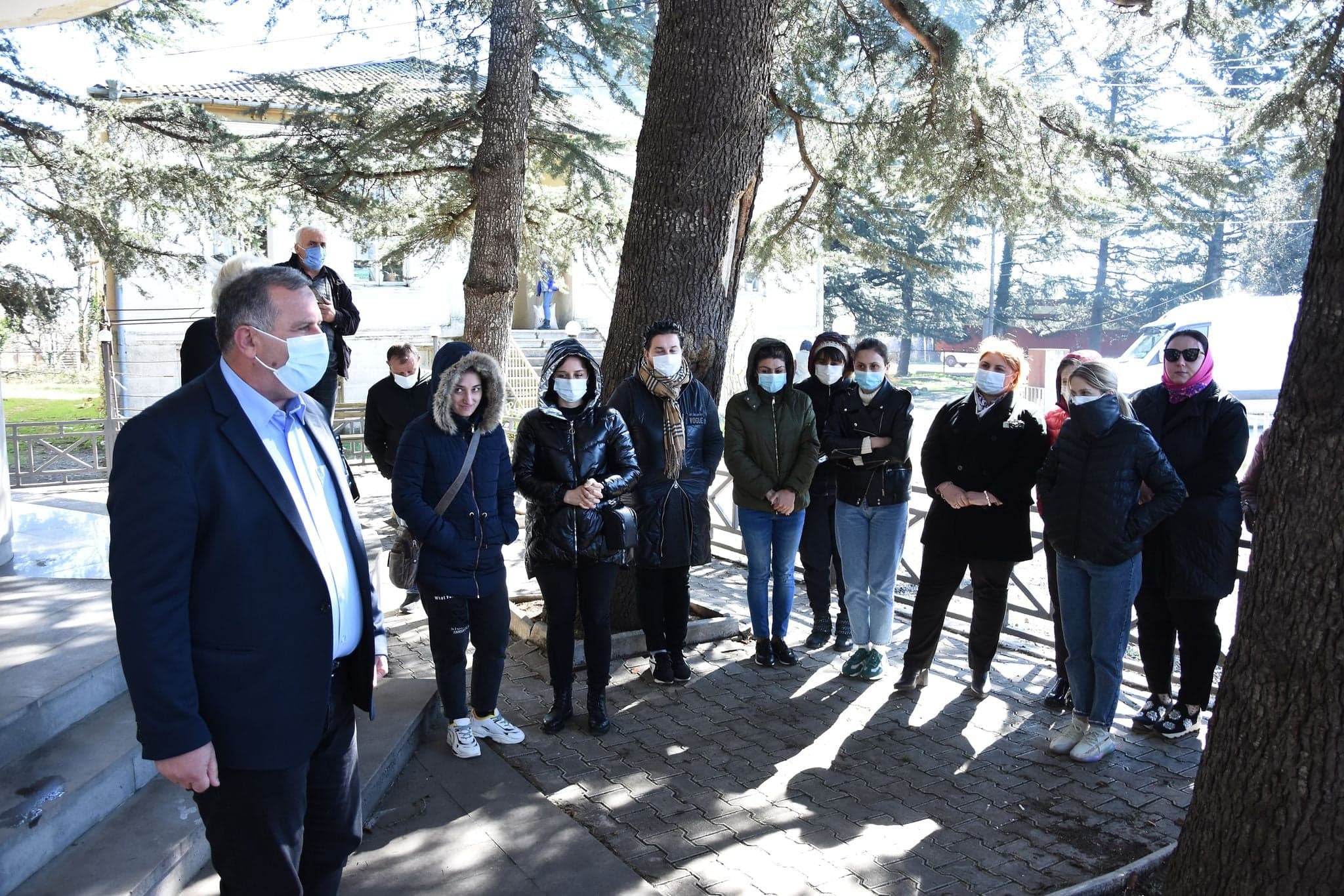 Frontnews image description