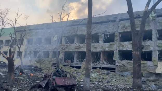 რუსმა ოკუპანტებმა მარიუპოლში სამშობიარო სახლი და ბავშვთა ჰოსპიტალი დაბომბეს