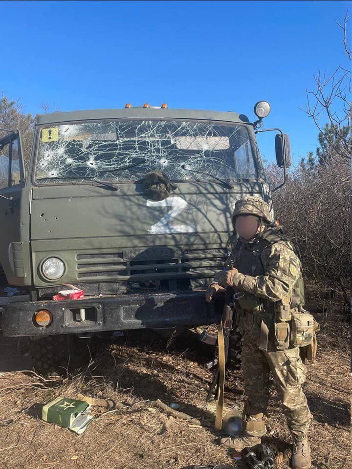 რუსეთის დანაკარგი ომის 22-ე დღეს უკრაინაში – 14 000 ჯარისკაცი, 444 ტანკი, 1 435 ჯავშანტექნიკა