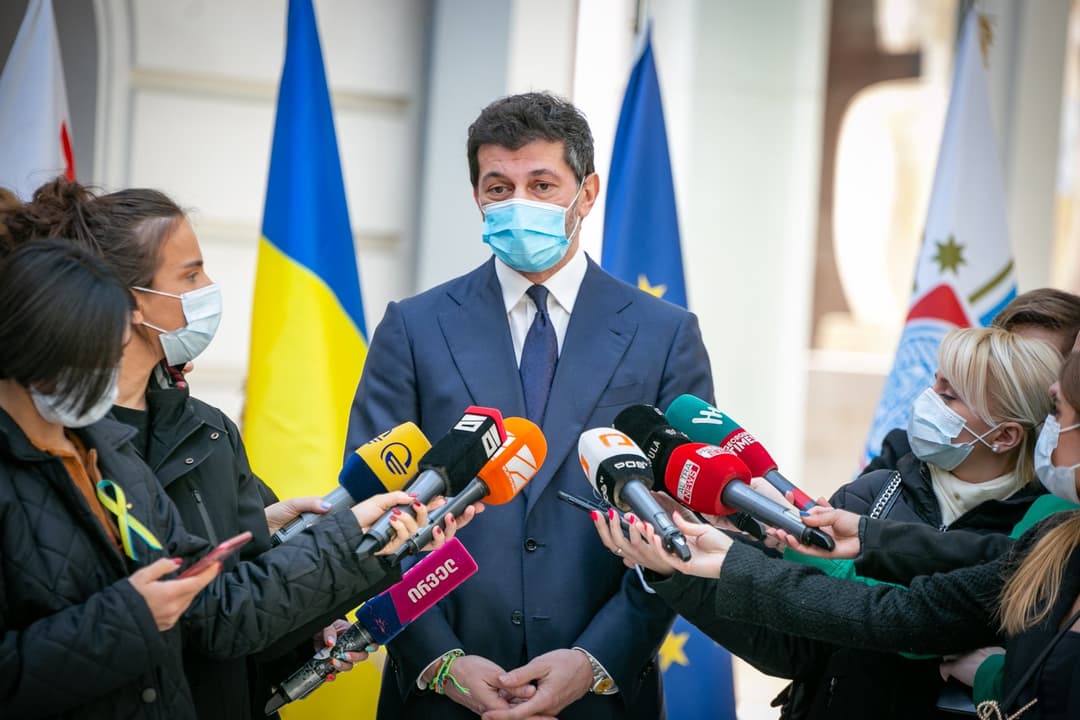 Tbilisi mayor says registering business for Russians ‘no problem’