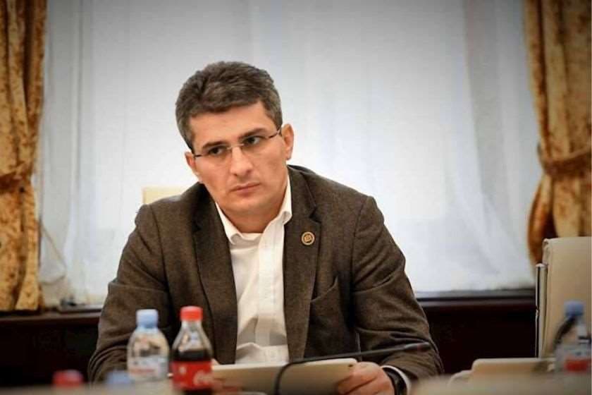 მამუკა მდინარაძე – დავით უსუფაშვილმა სტრატეგიული პარტნიორი ამერიკა და ოკუპანტი რუსეთი ერთ სიბრტყეზე და ერთ კონტექსტში დააყენა