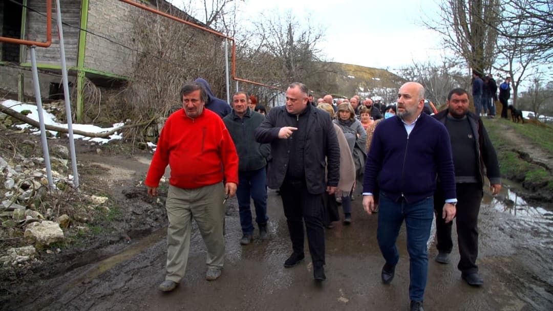 ზვიად შალამბერიძე – ჭიათურის მერია ითხვისში მცხოვრებ დაზარალებულ ოჯახებს დროებით ალტერნატიული ფართით უზრუნველყოფს