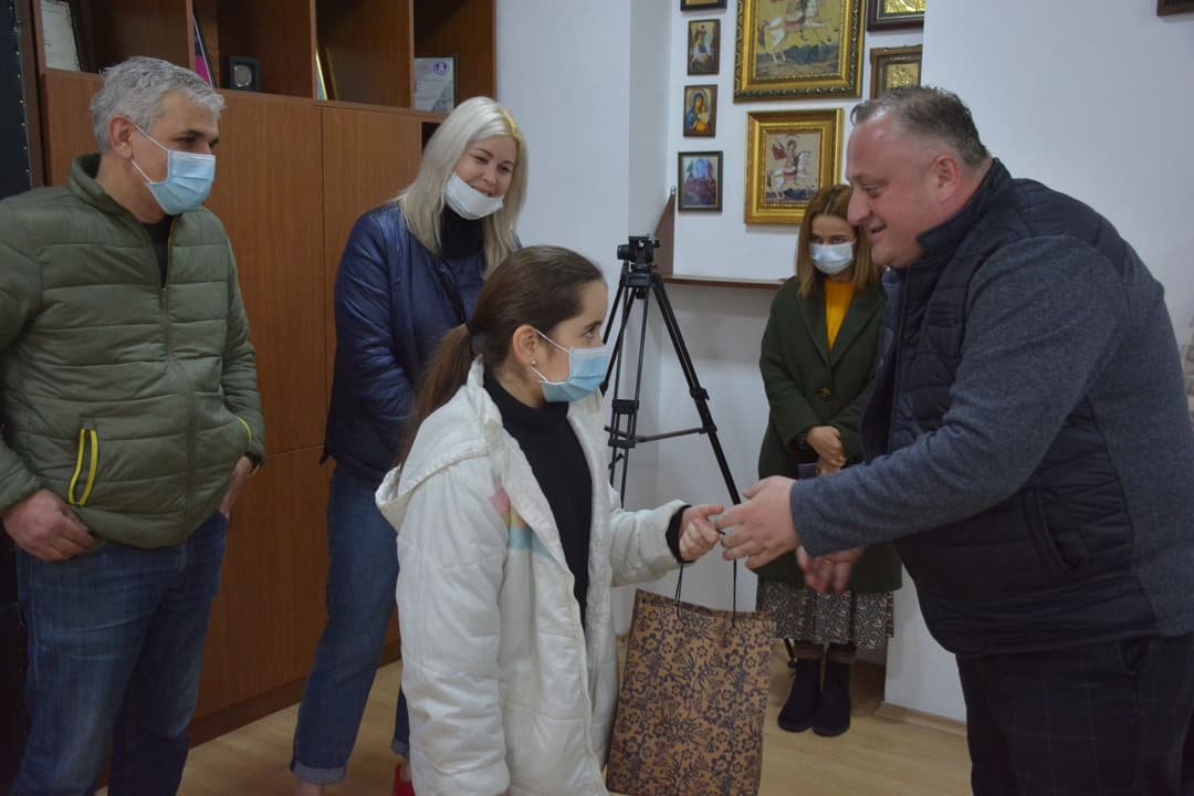 გივი მოდებაძე ჭიათურაში მყოფ უკრაინის მოქალაქეებს შეხვდა