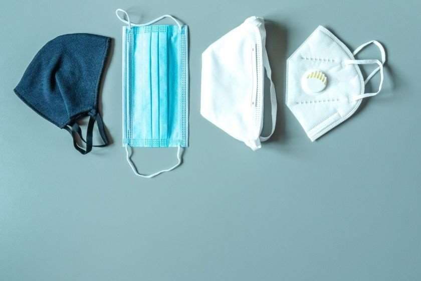 დახურულ სივრცეებში პირბადის ტარების ვალდებულების გაუქმება ჯერ არ განიხილება