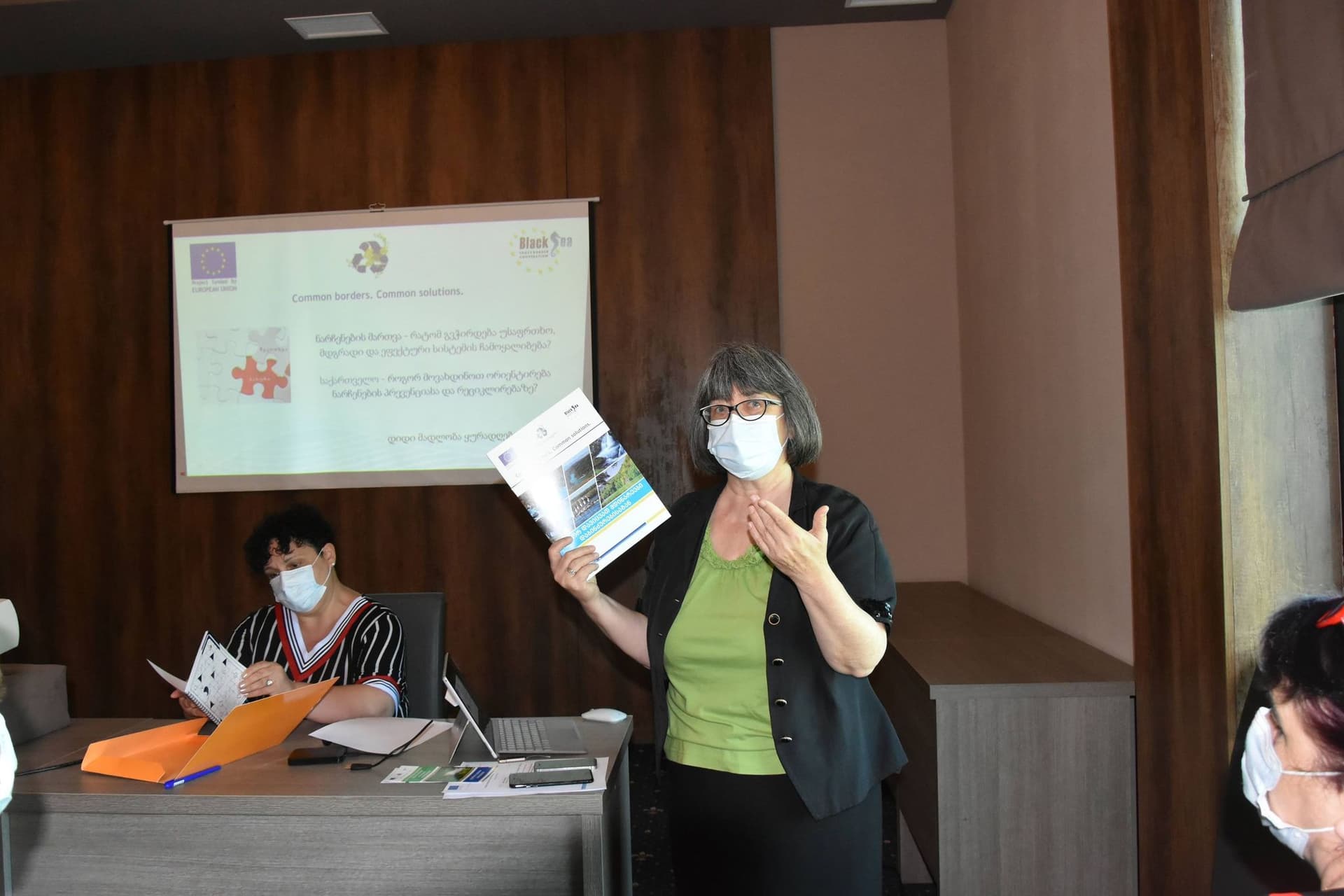 Frontnews image description