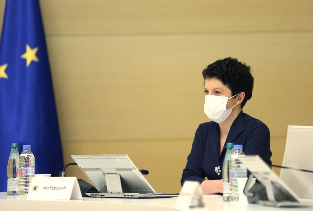 თეა წულუკიანი – ნუ ვუწყენთ და ნუ გავუბრაზდებით, წინ აქვს რამდენიმე წელი ციხეში, სჭირდება გარკვეული ანტურაჟი, გართობა და ხელი უნდა შევუწყოთ