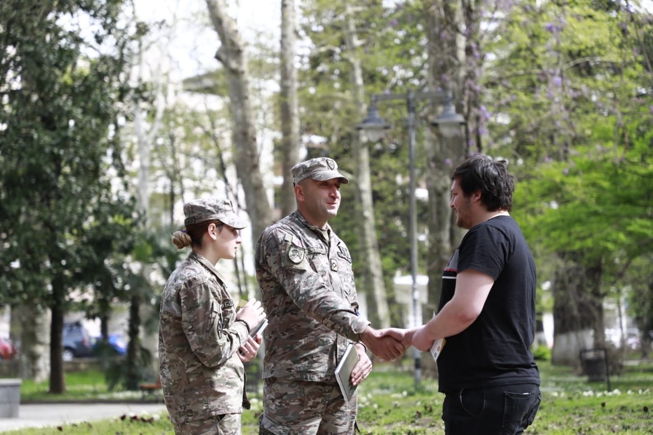 Frontnews image description