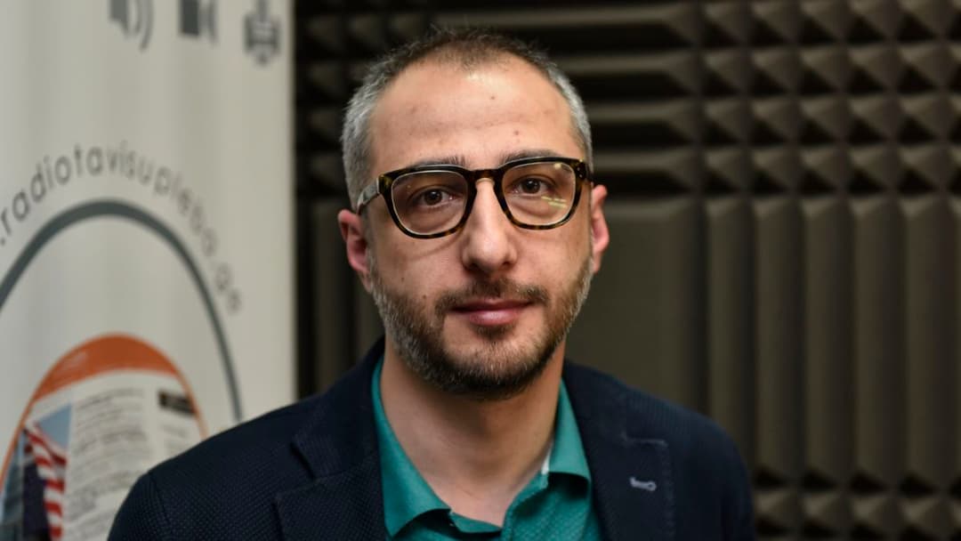 გიორგი მშვენიერაძე – ივანიშვილი ჯერ კიდევ დარწმუნებულია, რომ ამ ომს იგებს რუსეთი