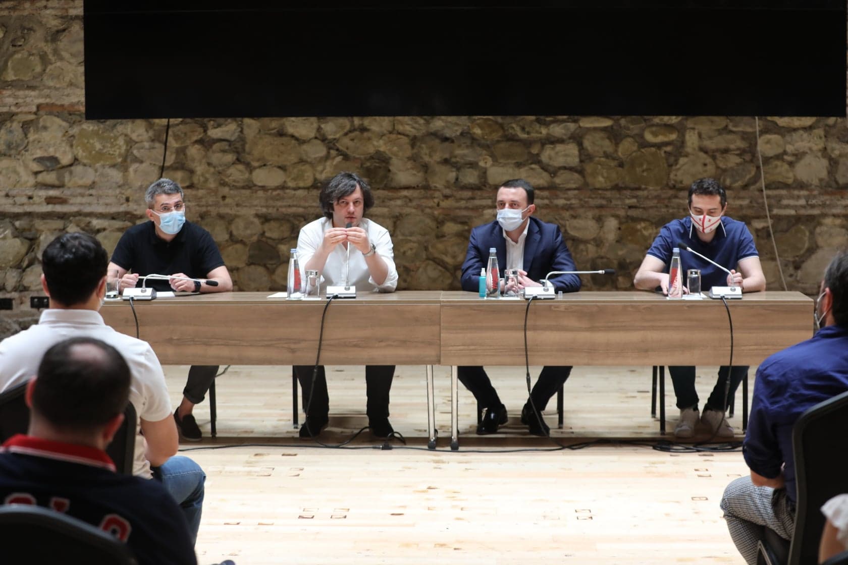 Frontnews image description