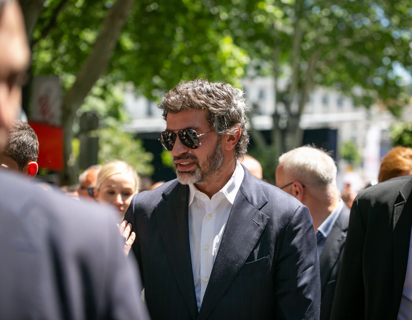 Frontnews image description