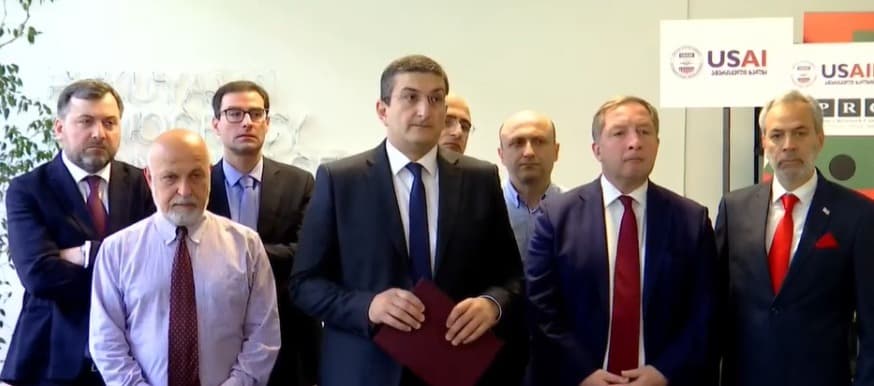 დიპლომატები – ხელისუფლებამ თანმიმდევრულად გაანეიტრალა ქართული დიპლომატია და საშუალება არ მისცა, შეესრულებინათ მათი უმთავრესი ამოცანა