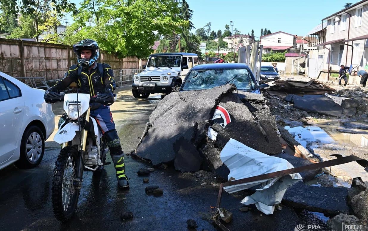 Frontnews image description