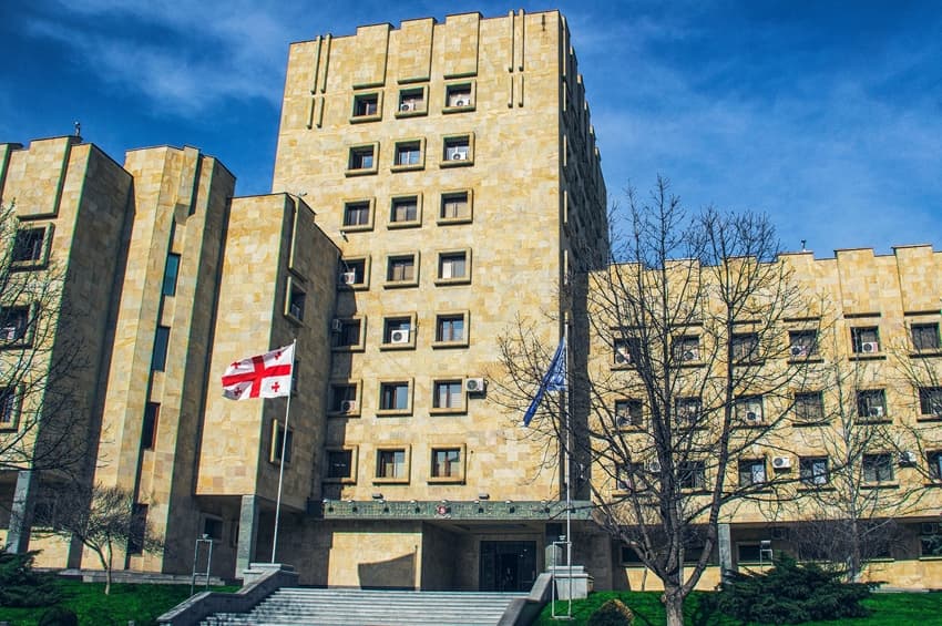 განზრახ მკვლელობის მცდელობაში ბრალდებულს თავისუფლების 17 წლით აღკვეთა მიესაჯა