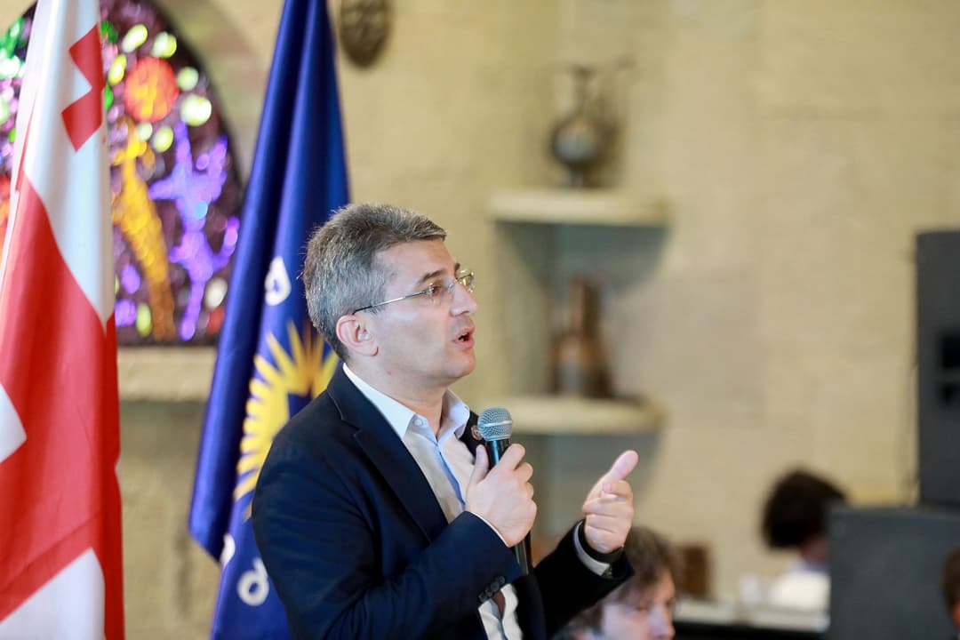 მამუკა მდინარაძე – არსებობენ კონკრეტული ძალები თუ კონკრეტული ძალა, მათ შორის დასავლეთში, რომელიც ცდილობს, რომ საქართველო იყოს მეორე ფრონტი
