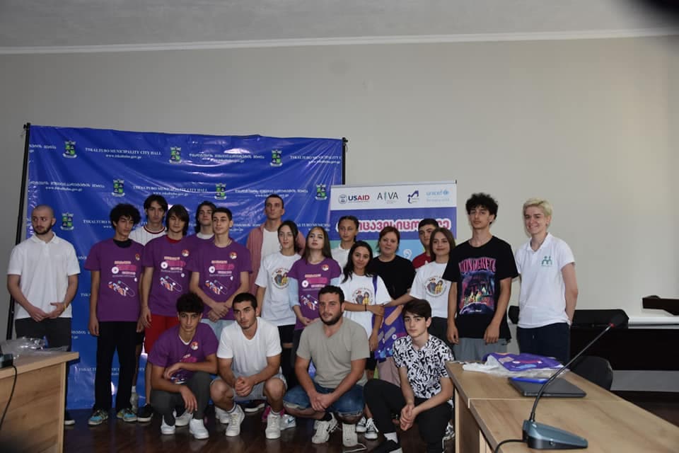 Frontnews image description