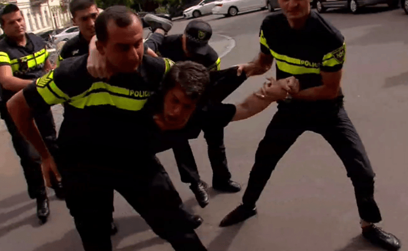 Opposition member detained at rally demanding PM’s resignation