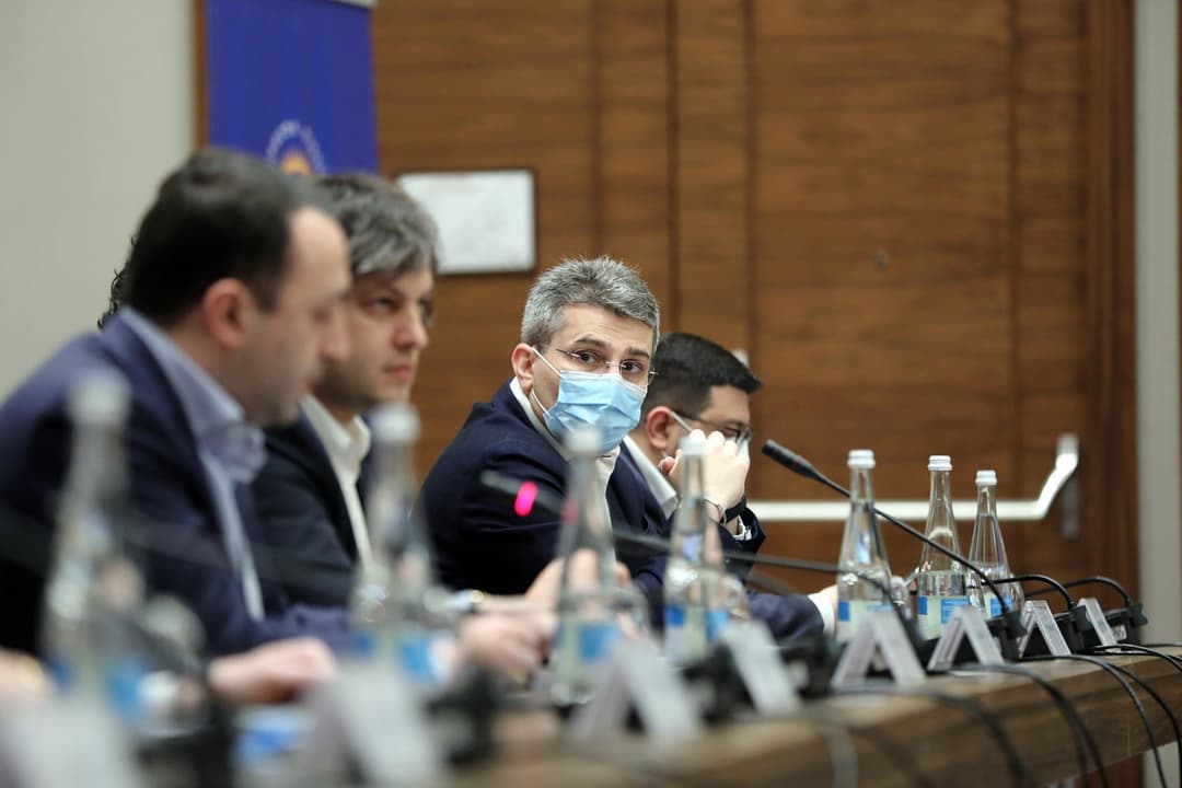 მამუკა მდინარაძე – ანტისაეკლესიო, ანტისახელმწიფოებრივი ძალები, გარდაცვლილ ადამიანზე პიარს და დღის წესრიგს აწყობენ