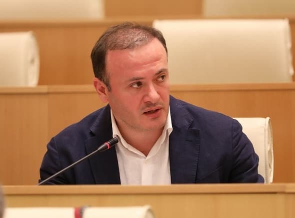 ირაკლი ზარქუა – თუ სუსტად არის, არ შევაწუხოთ ეს ადამიანი, თან იქ ომი და უბედურებაა, უსაფრთხოებაზე ვინ აიღებს პასუხისმგებლობას?