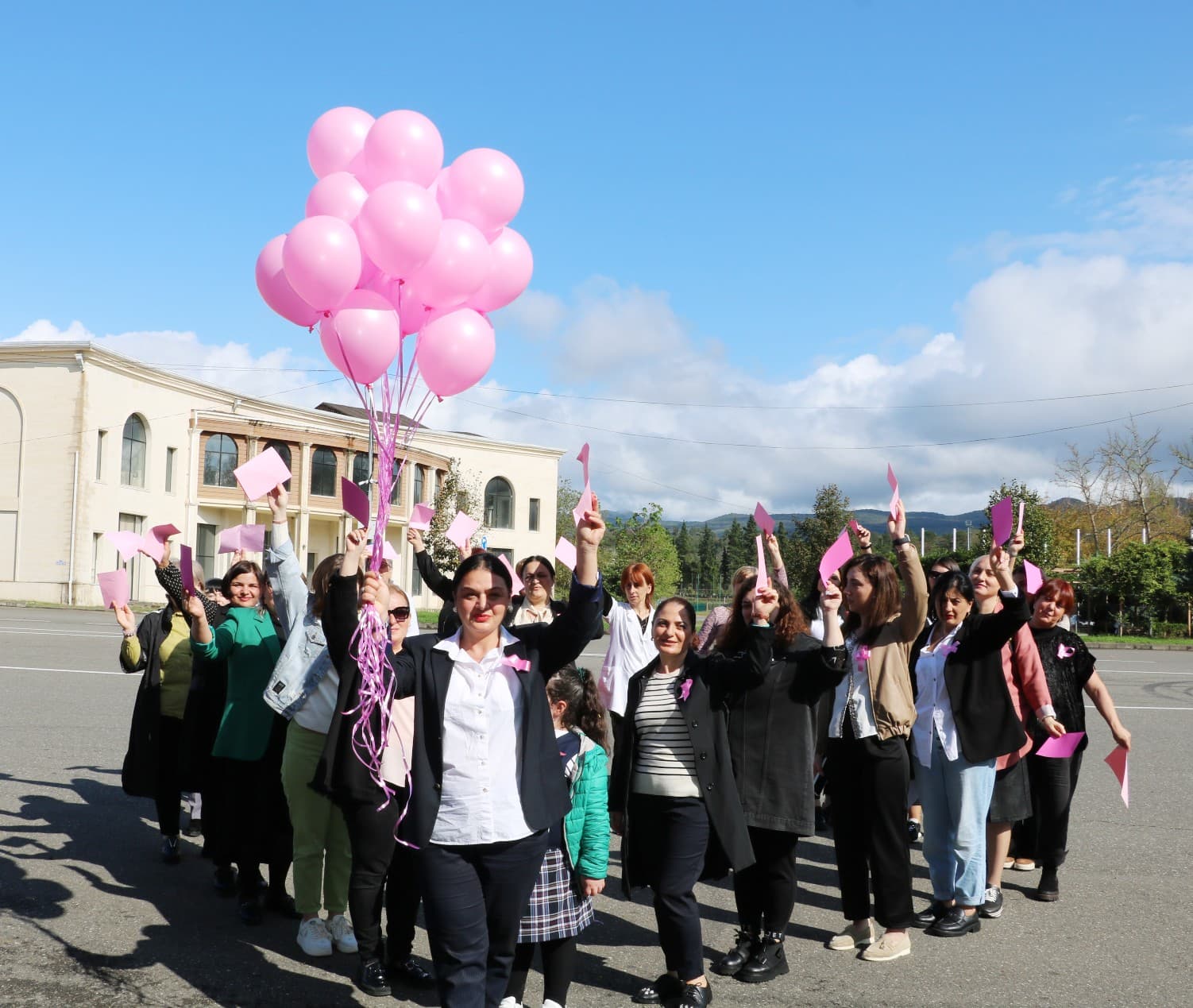 Frontnews image description