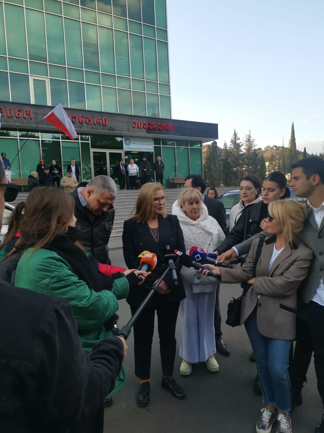 მალგოჟატა გოშევსკა – ის, რომ ყოფილი პრეზიდენტი და ტელევიზიის ხელმძღვანელი ციხეში ზის, ამ ქვეყანაზე კარგად არ მეტყველებს