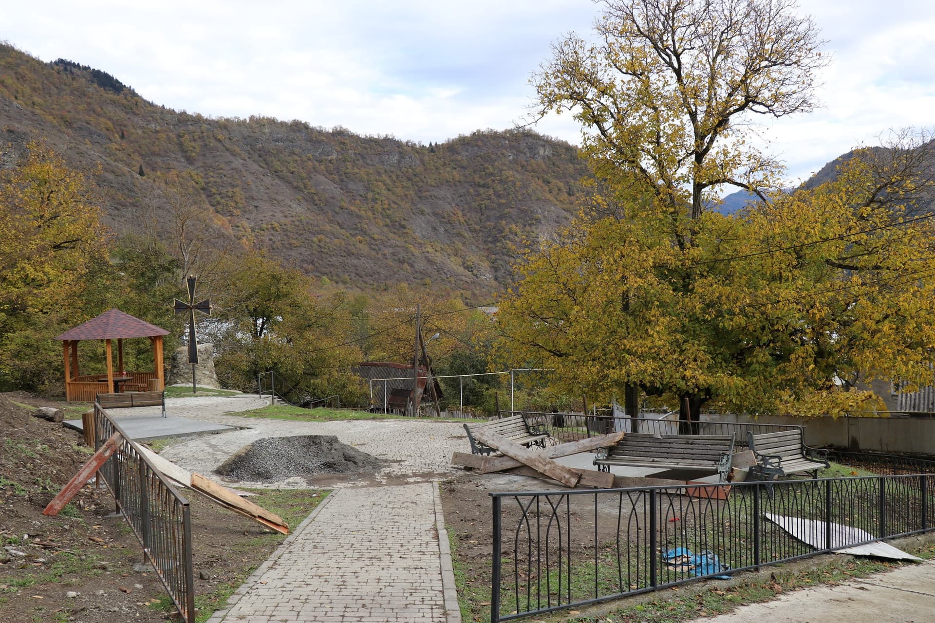 Frontnews image description