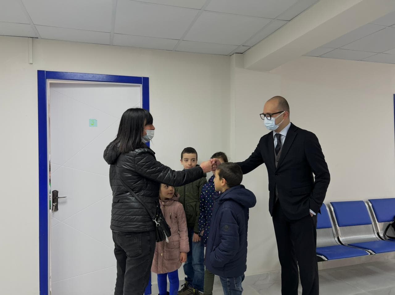 Frontnews image description